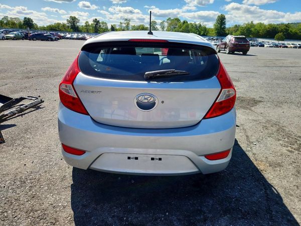 2012 HYUNDAI ACCENT GLS (Middle grade)