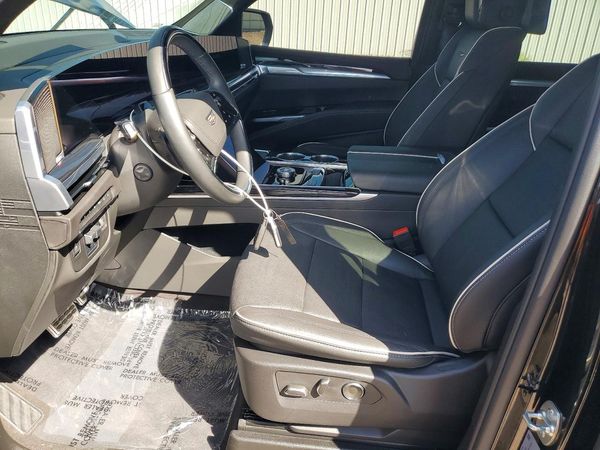 2025 CADILLAC ESCALADE Sport +Touring Pkg