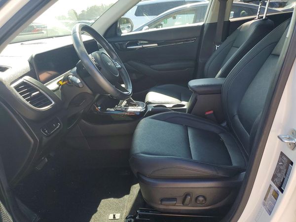 2024 KIA SELTOS EX — DENT