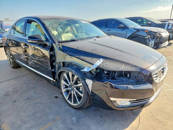 2016 VOLVO S80 SV35 Platinum — Passenger 3/4