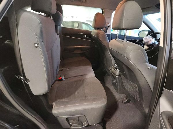 2019 KIA SORENTO L, LX, S