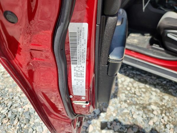 2016 JEEP CHEROKEE — VINS