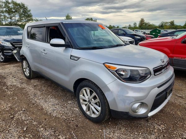 2017 KIA SOUL — Passenger 3/4