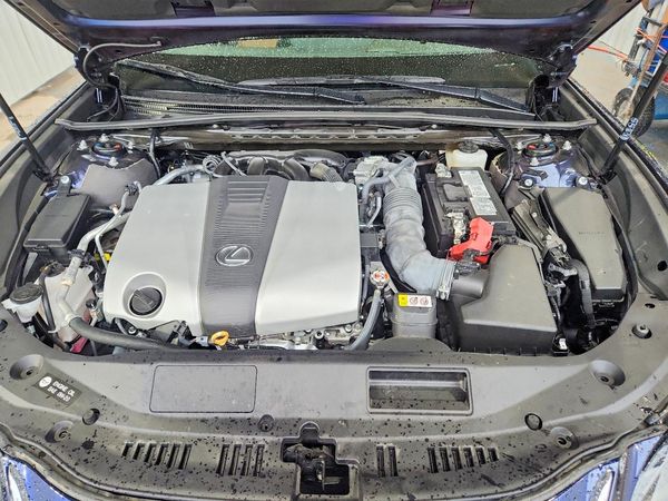 2025 LEXUS ES 350 350 Premium — Engine bay