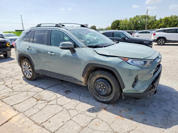 2021 TOYOTA RAV4 — Passenger 3/4