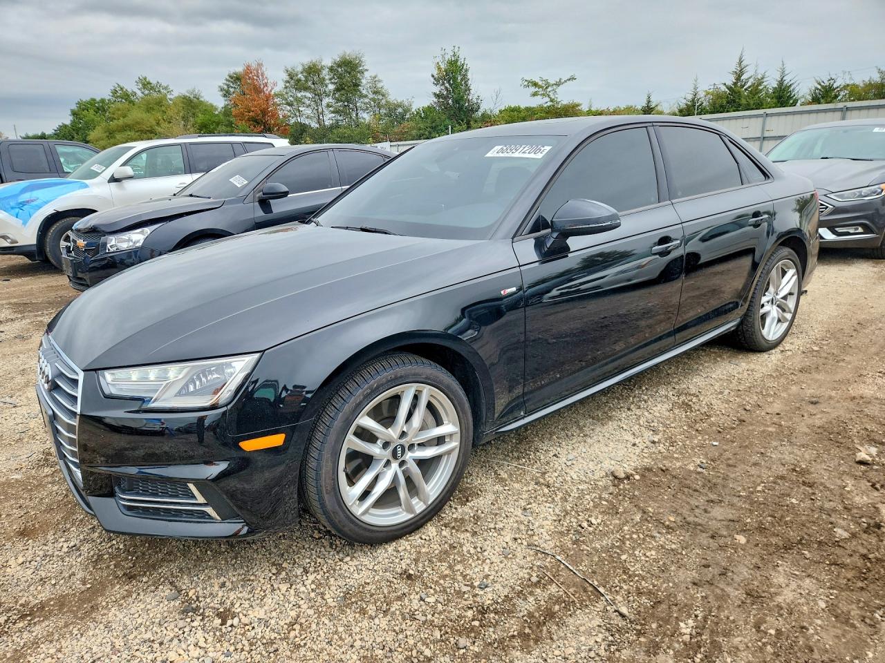 2017 AUDI A4 quattro Premium — Front 3/4