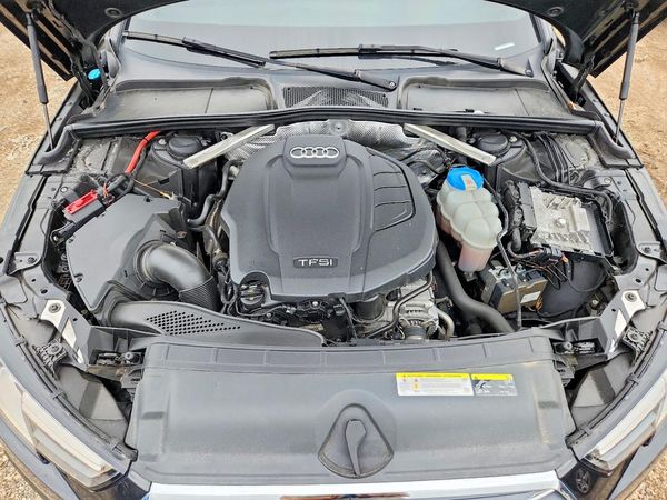 2017 AUDI A4 quattro Premium — Engine bay