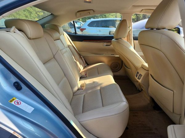 2013 LEXUS ES 300h