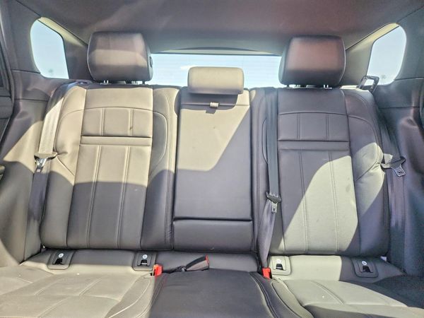 2023 LAND ROVER RANGE ROVER EVOQUE R-Dynamic SE — SUVN