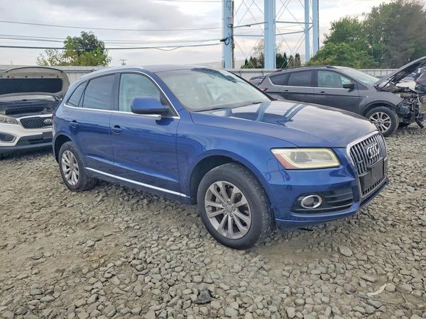 2013 AUDI Q5 — Passenger 3/4