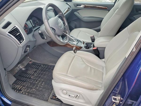 2013 AUDI Q5 — DENT