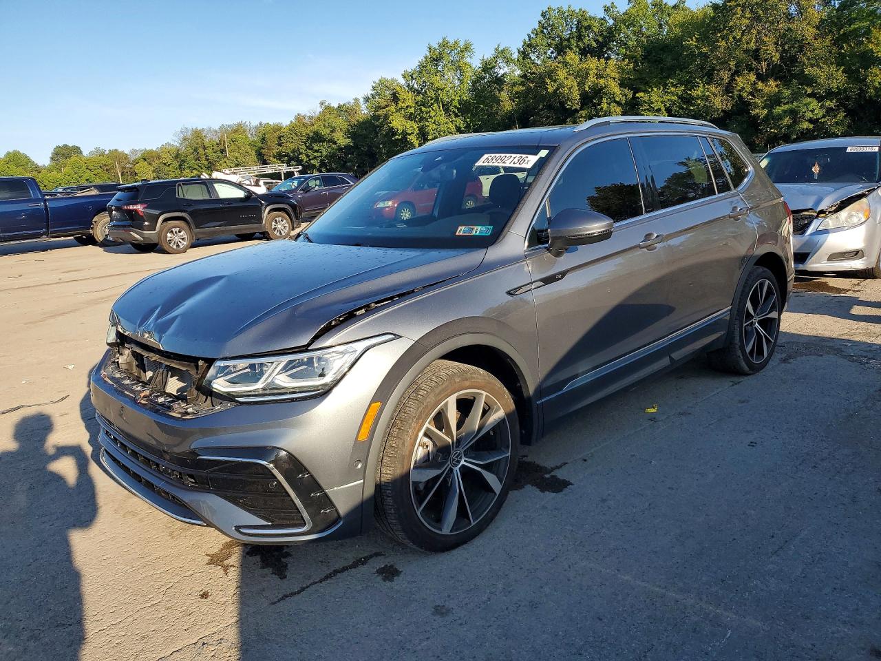 2024 VOLKSWAGEN TIGUAN 4Motion SEL R-Line Black