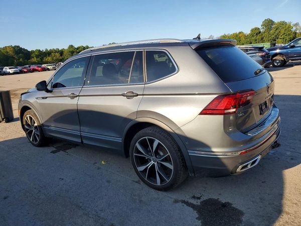 2024 VOLKSWAGEN TIGUAN 4Motion SEL R-Line Black
