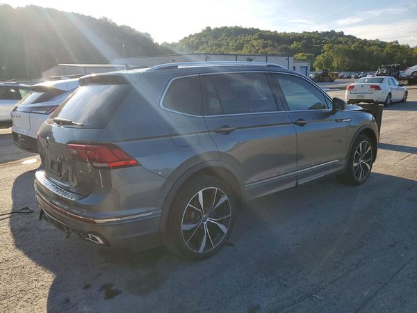 2024 VOLKSWAGEN TIGUAN 4Motion SEL R-Line Black