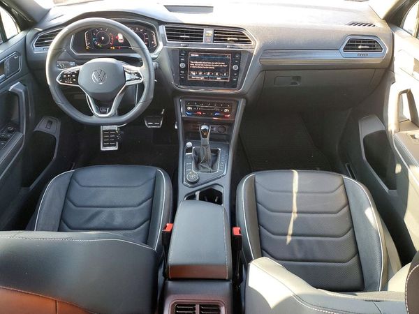 2024 VOLKSWAGEN TIGUAN 4Motion SEL R-Line Black