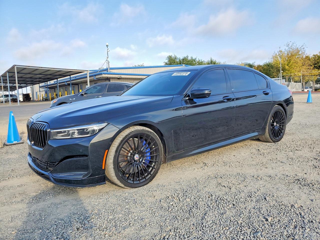 2022 BMW ALPINA B7 xDrive — Front 3/4