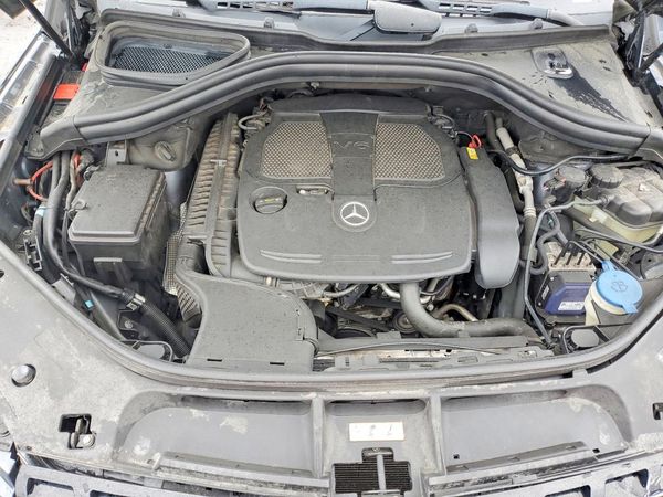 2013 MERCEDES-BENZ ML ML350 — Engine bay