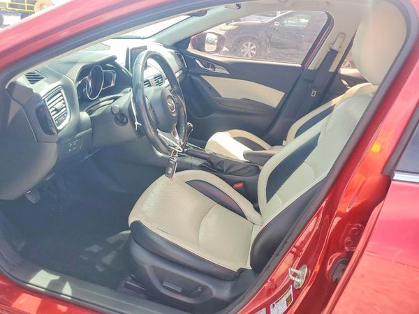 2016 MAZDA 3 SE — DENT