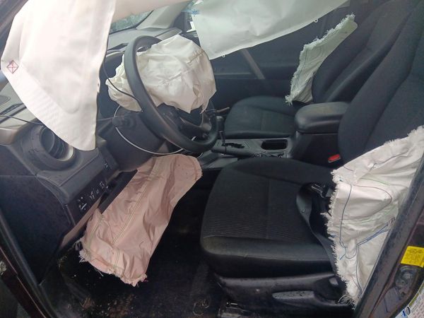 2018 TOYOTA RAV4 LE — DENT
