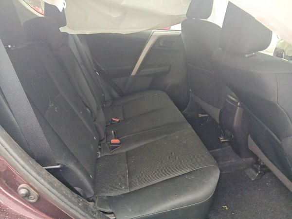 2018 TOYOTA RAV4 LE — PSRS