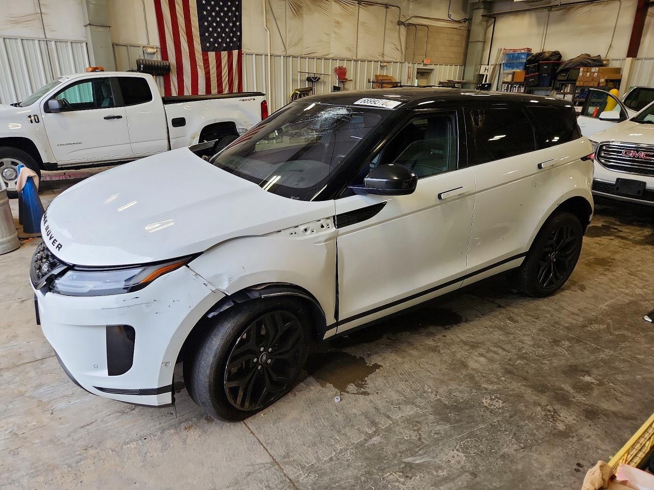 2020 LAND ROVER RANGE ROVER EVOQUE — Front 3/4