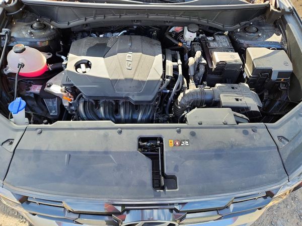 2025 HYUNDAI TUCSON SEL — Engine bay