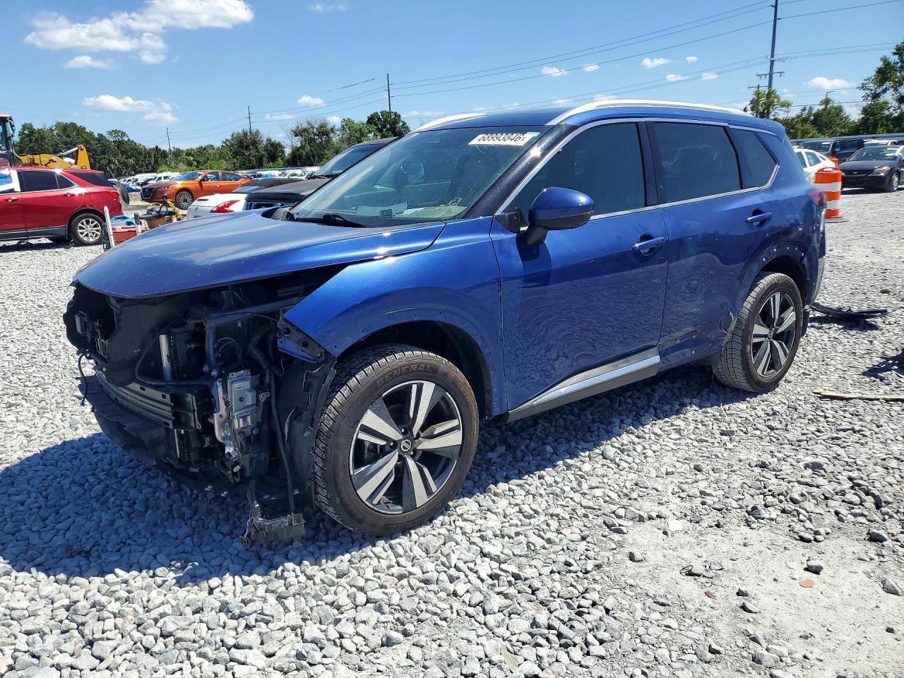 2021 NISSAN ROGUE SL — Front 3/4