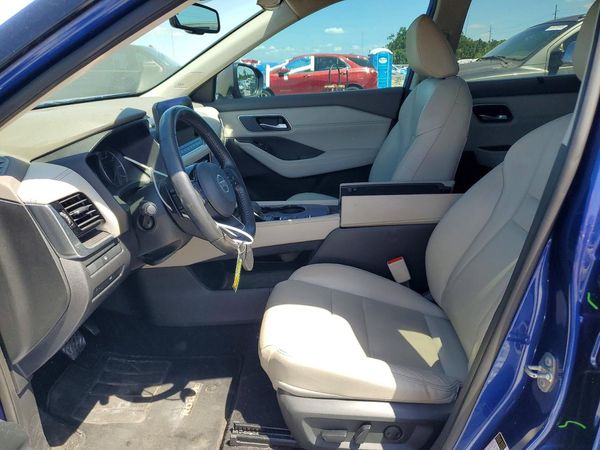 2021 NISSAN ROGUE SL — DENT