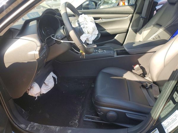 2026 MAZDA 3 Select Sport — DENT