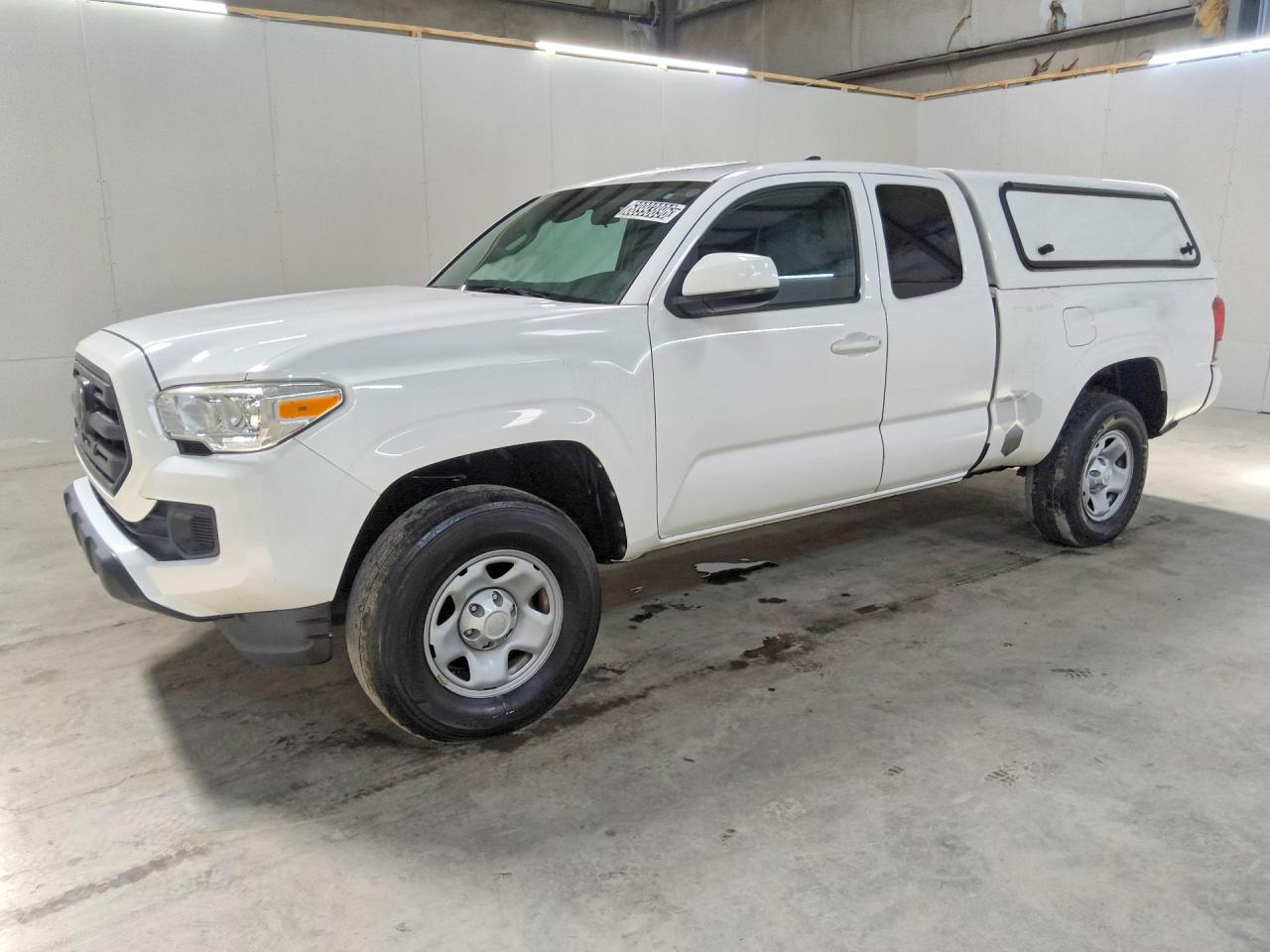 2019 TOYOTA TACOMA SR5 — Front 3/4