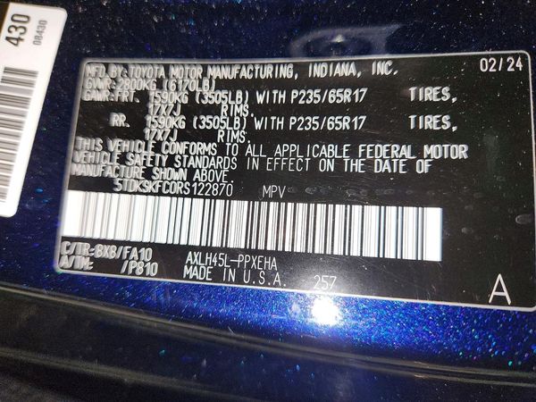 2024 TOYOTA SIENNA LE