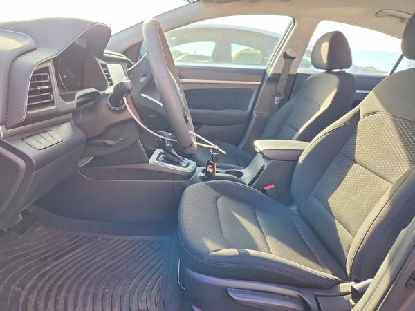 2020 HYUNDAI ELANTRA — DENT
