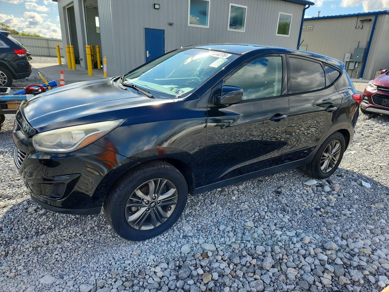2014 HYUNDAI TUCSON GL (Middle-low Level) — Front 3/4