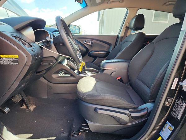 2014 HYUNDAI TUCSON GL (Middle-low Level) — DENT