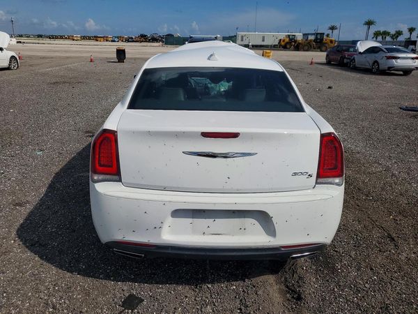 2018 CHRYSLER 300 300S — DIRR