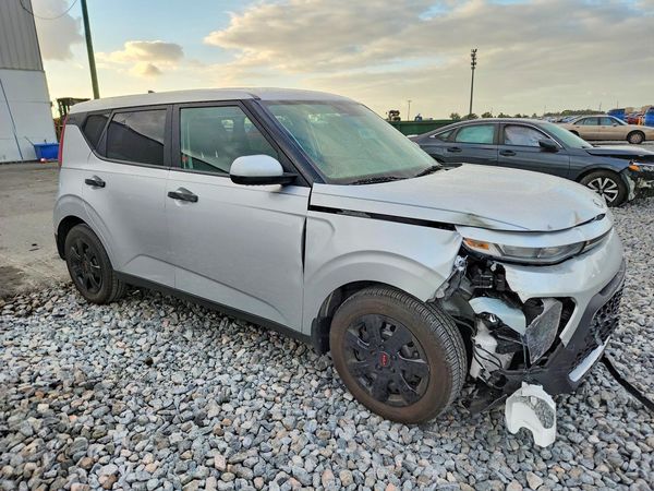 2021 KIA SOUL — Passenger 3/4