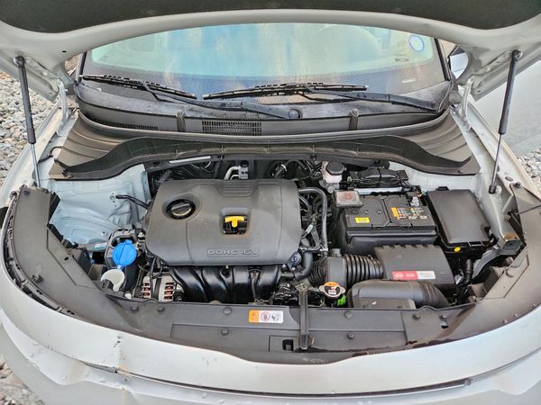 2021 KIA SOUL — Engine bay