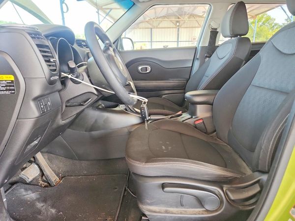2016 KIA SOUL — DENT