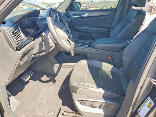 2025 VOLKSWAGEN ATLAS CROSS SPORT 4Motion SEL R-Line — DENT
