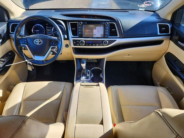 2018 TOYOTA HIGHLANDER SE/XLE — CKPT
