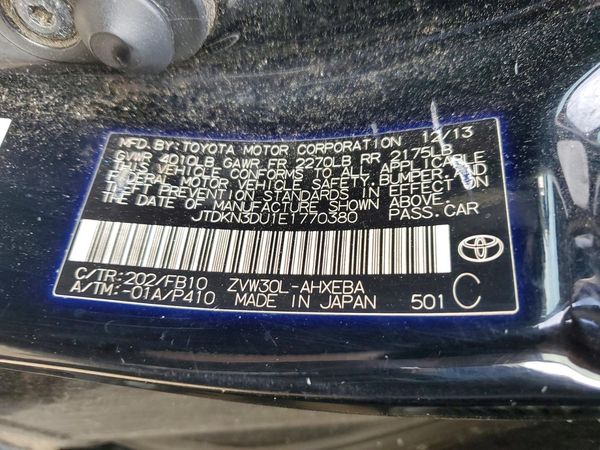 2014 TOYOTA PRIUS — VINS