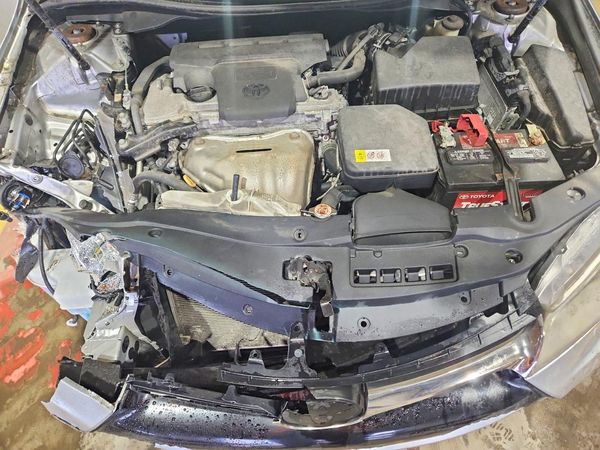 2017 TOYOTA CAMRY LE/SE/XLE/XSE — Engine bay