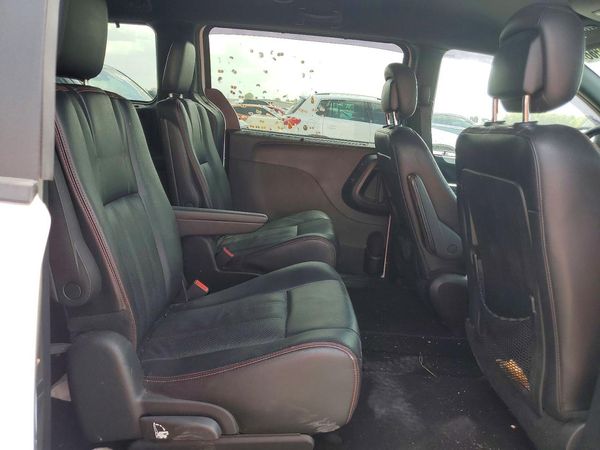 2017 DODGE GRAND CARAVAN GT