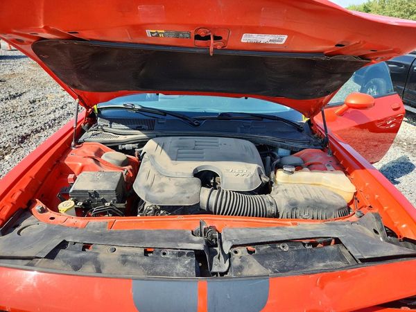 2018 DODGE CHALLENGER GT — Engine bay