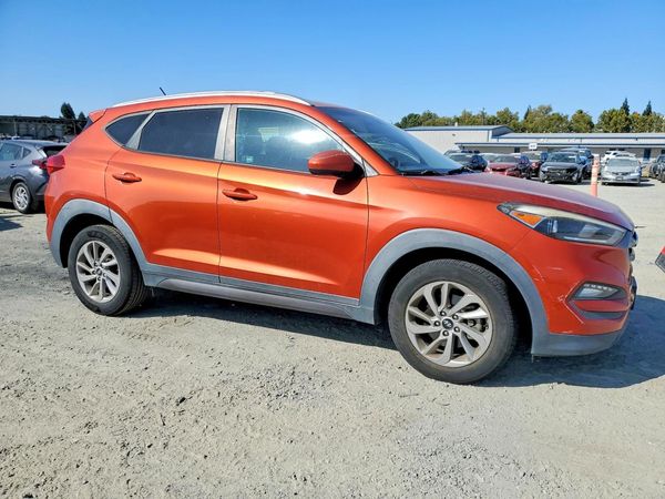 2016 HYUNDAI TUCSON