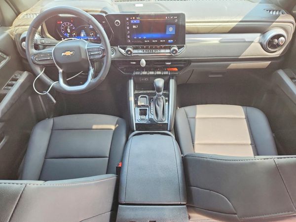 2024 CHEVROLET COLORADO LT