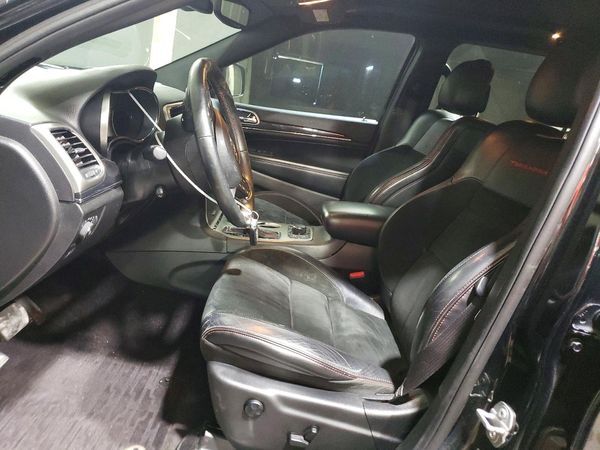 2017 JEEP GRAND CHEROKEE — DENT