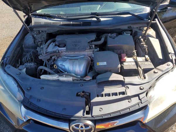2016 TOYOTA CAMRY