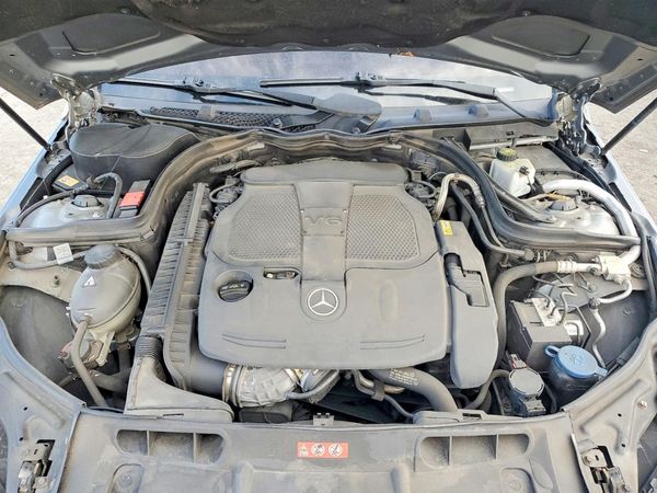 2013 MERCEDES-BENZ C C300 — Engine bay