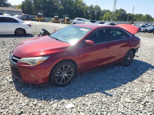 2015 TOYOTA CAMRY